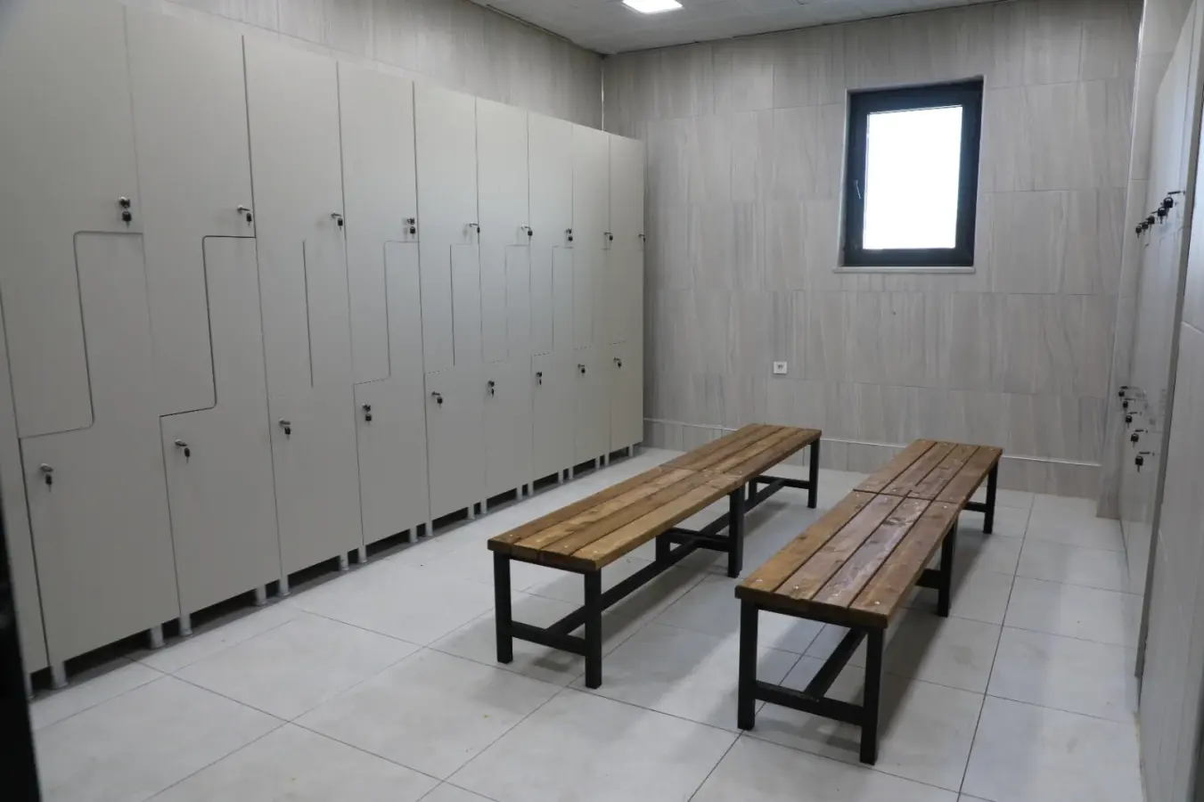 HBB'DEN ARSUZ'A 1000 KİŞİLİK MODERN SPOR SALONU
