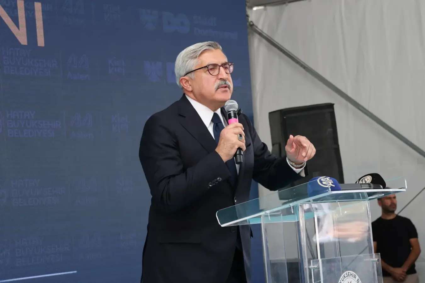 HBB’DEN HATAY’A ULUSLARARASI DAYANIŞMAYLA SAĞLIK MERKEZİ