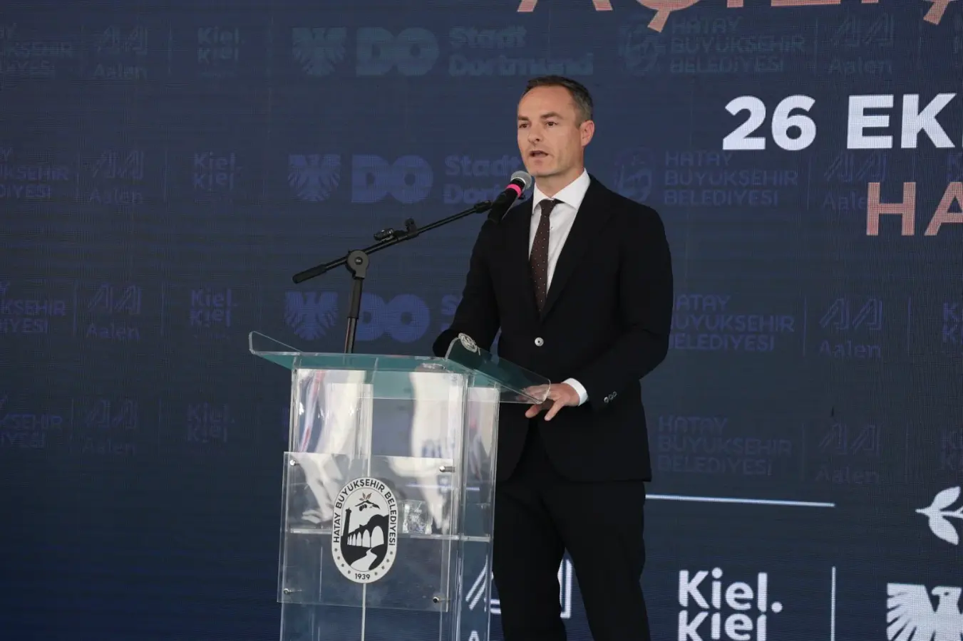 HBB’DEN HATAY’A ULUSLARARASI DAYANIŞMAYLA SAĞLIK MERKEZİ