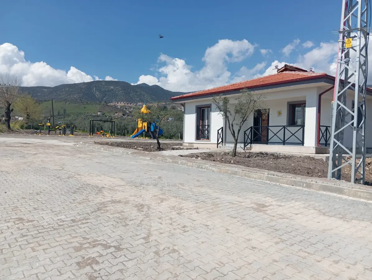 KÖY EVLERİ — GÜLTEPE-KARAMAĞARA-MAHMUTLU-NARLIHOPUR