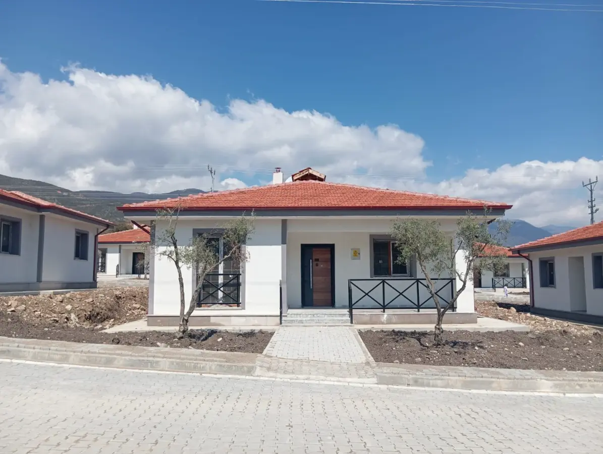 KÖY EVLERİ — GÜLTEPE-KARAMAĞARA-MAHMUTLU-NARLIHOPUR