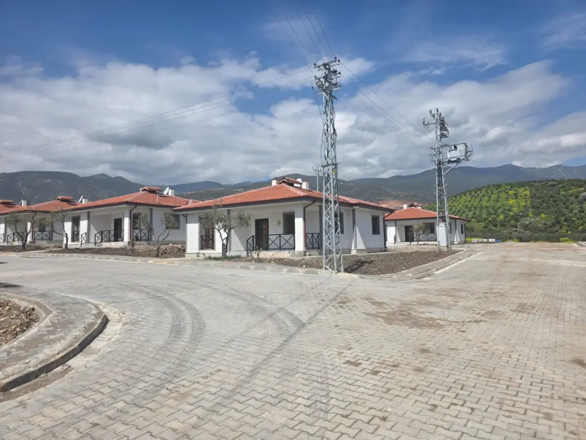 KÖY EVLERİ — GÜLTEPE-KARAMAĞARA-MAHMUTLU-NARLIHOPUR