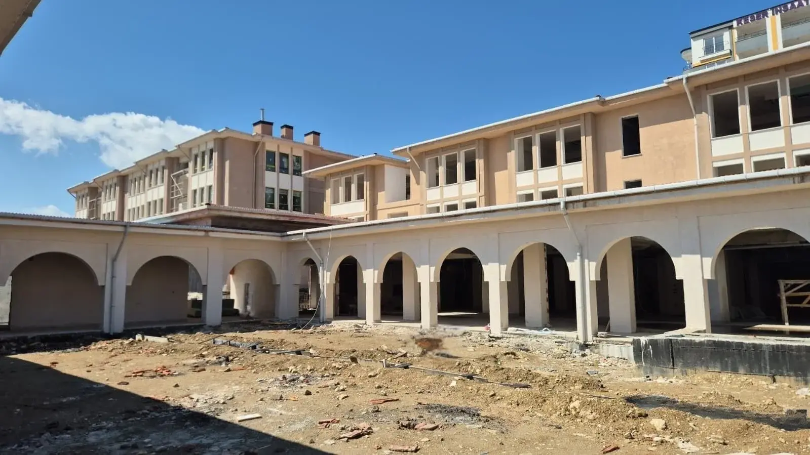 Eğitim ve Kültür Salonları — KIRIKHAN EĞİTİM VE KÜLTÜR TESİSİ