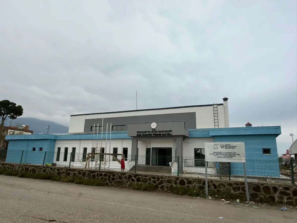 Yarı Olimpik Havuzlar — ERZİN-HASSA-KIRIKHAN