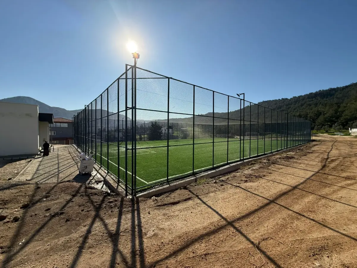 Halı Saha — ANTAKYA- DEFNE- DÖRTYOL- ERZİN- ALTINÖZÜ- SAMANDAĞ- BELEN- PAYAS- İSKENDERUN- KIRIKHAN- YAYLADAĞI- KUMLU- HASSA -ARSUZ -REYHANLI