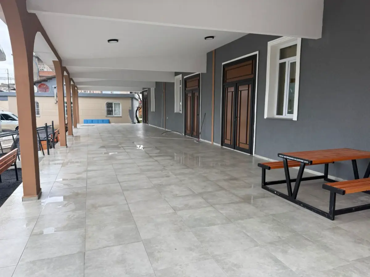 Modern Adak ve Taziye Evi — GÜZELBURÇ