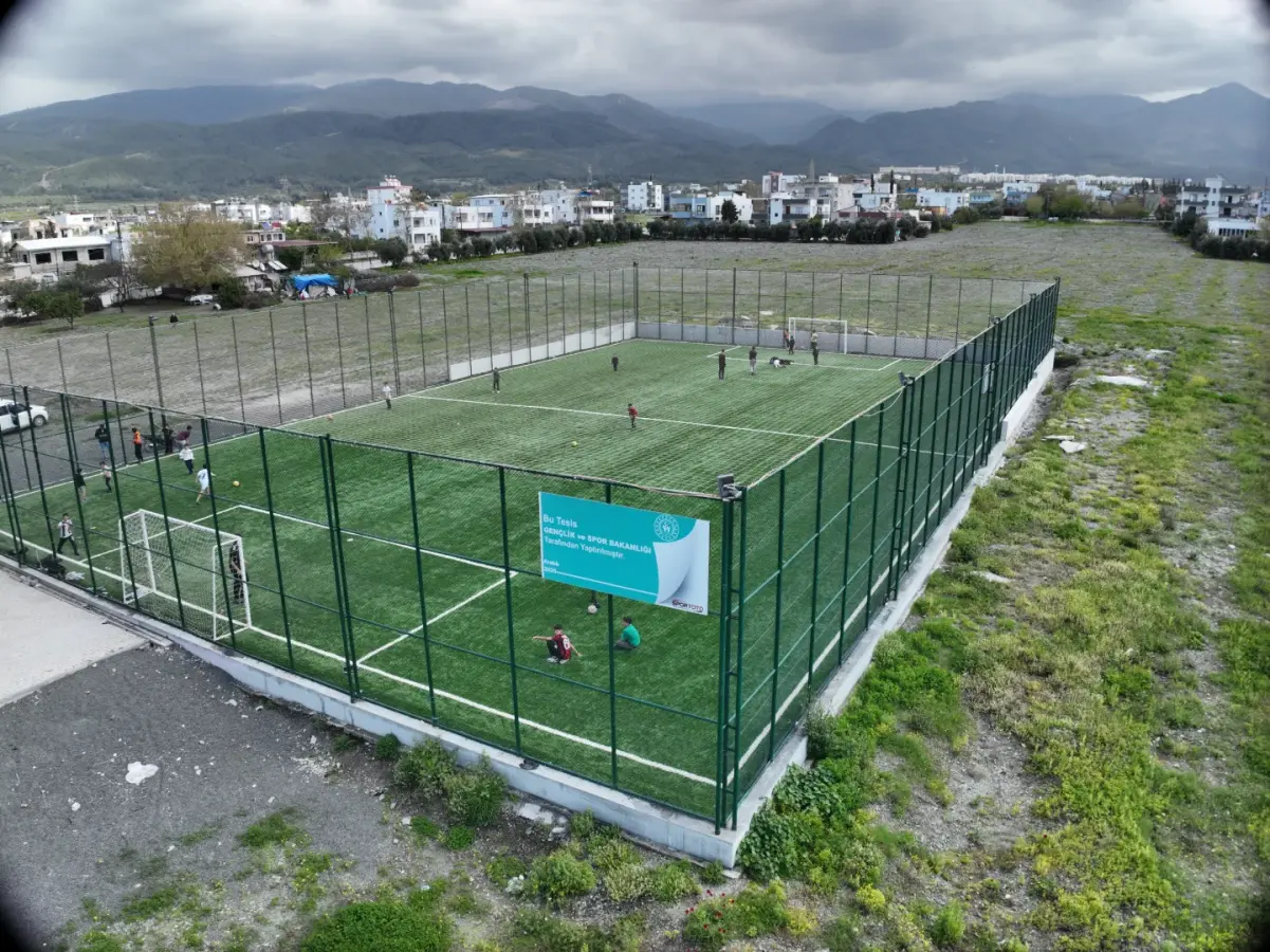 Halı Saha — ANTAKYA- DEFNE- DÖRTYOL- ERZİN- ALTINÖZÜ- SAMANDAĞ- BELEN- PAYAS- İSKENDERUN- KIRIKHAN- YAYLADAĞI- KUMLU- HASSA -ARSUZ -REYHANLI