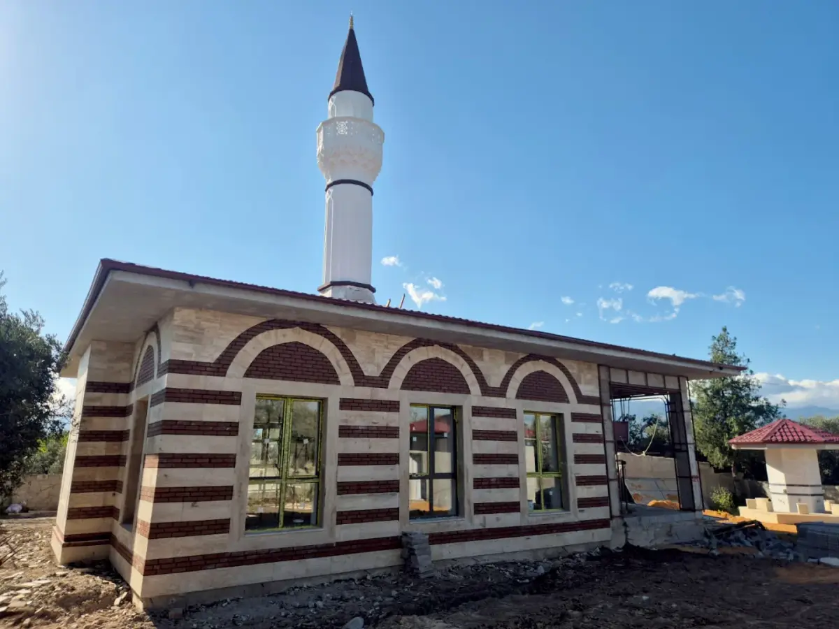 CAMİLER — KIRIKHAN İÇADA CAMİ