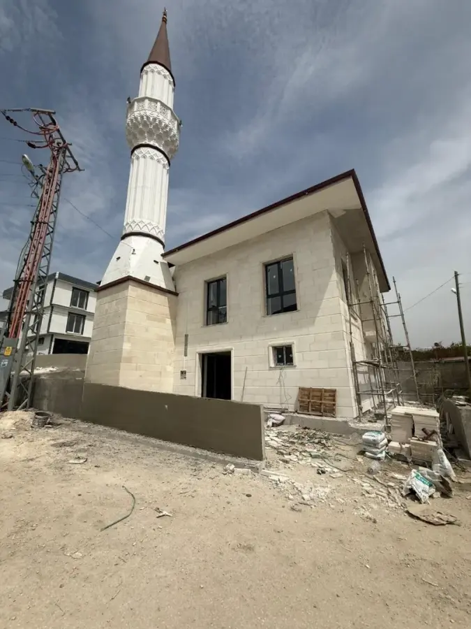 CAMİLER — ALTINÖZÜ AVUTTEPE CAMİ