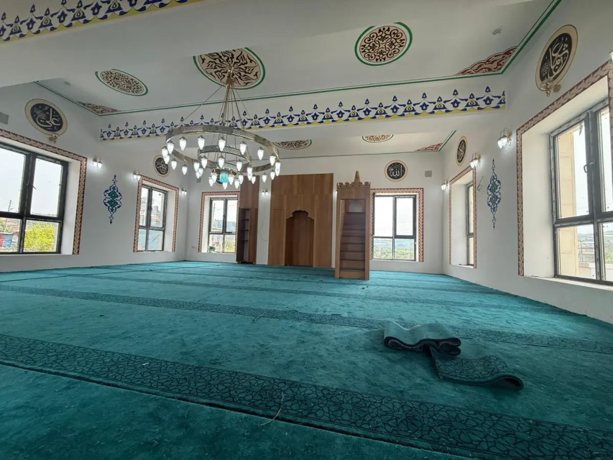 CAMİLER — ALTINÖZÜ AVUTTEPE CAMİ