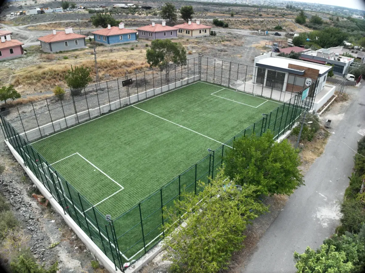 Halı Saha — ANTAKYA- DEFNE- DÖRTYOL- ERZİN- ALTINÖZÜ- SAMANDAĞ- BELEN- PAYAS- İSKENDERUN- KIRIKHAN- YAYLADAĞI- KUMLU- HASSA -ARSUZ -REYHANLI