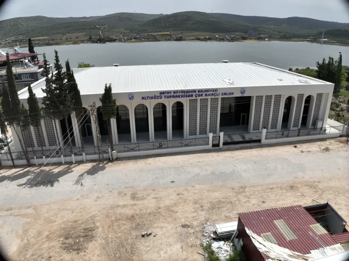 Çok Amaçlı Salon — TOPRAKHİSAR