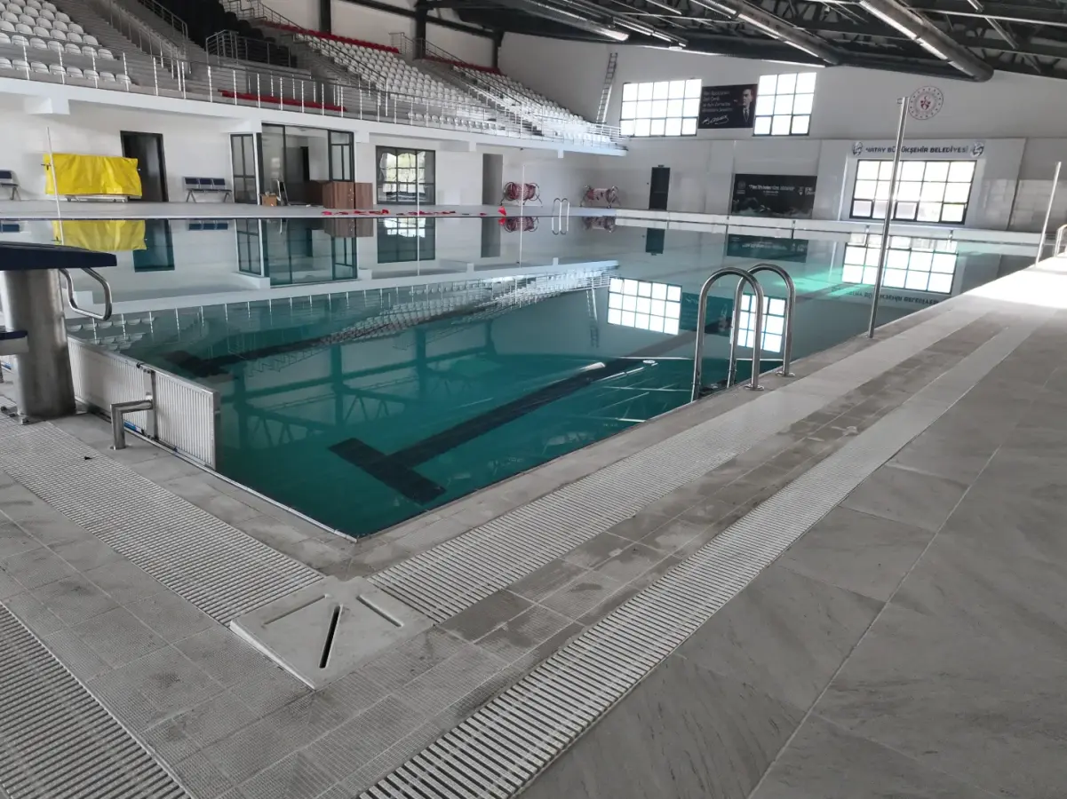 İskenderun Kapalı Spor Salonu ve Yarı Olimpik Yüzme Havuzu — İSKENDERUN