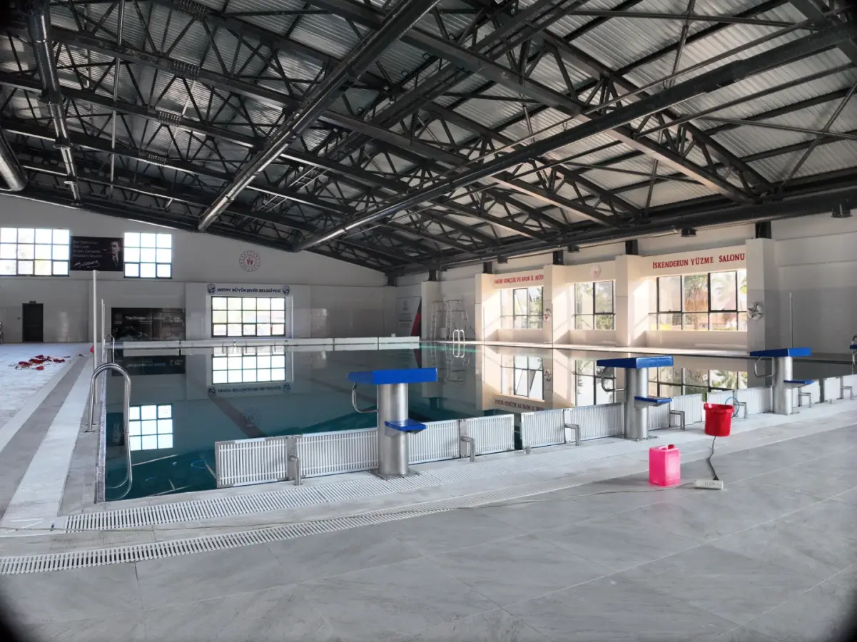 İskenderun Kapalı Spor Salonu ve Yarı Olimpik Yüzme Havuzu — İSKENDERUN
