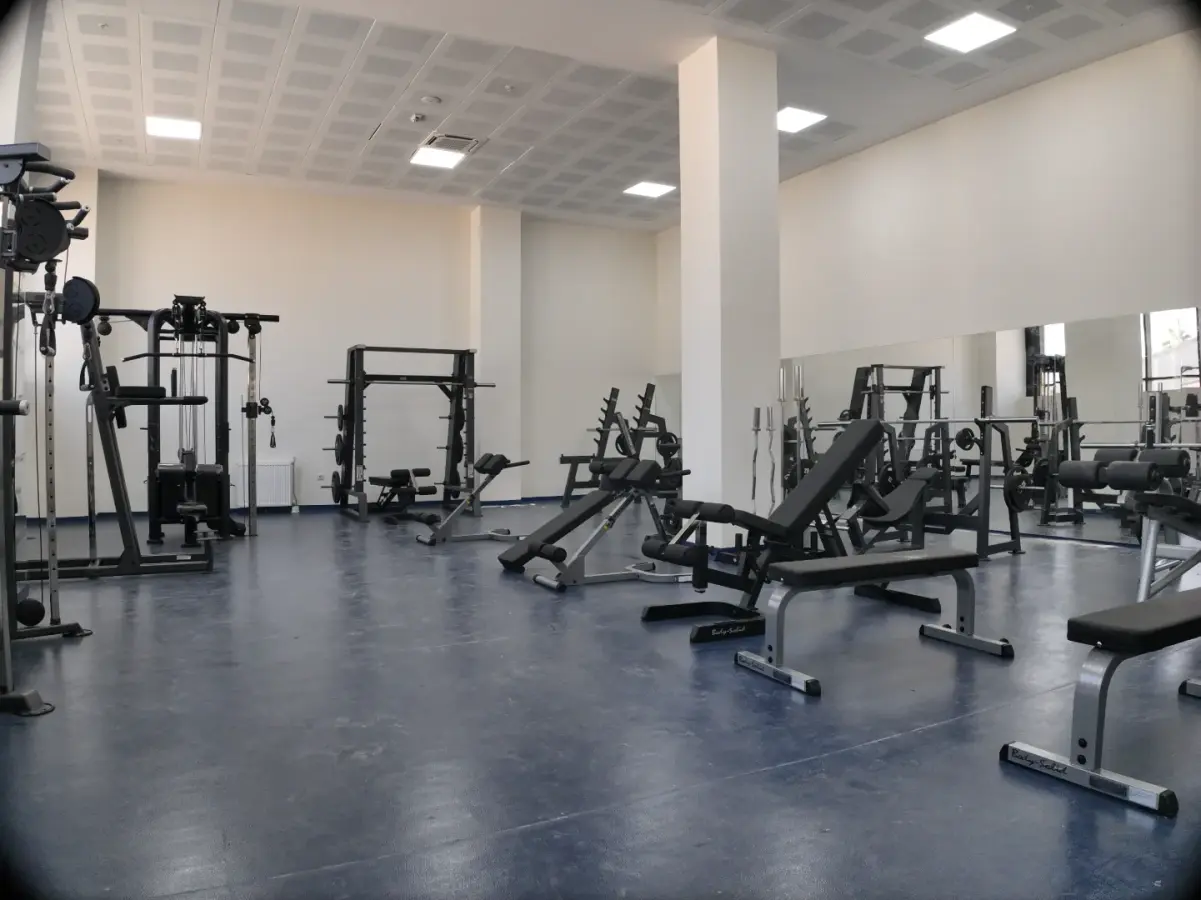 İskenderun Kapalı Spor Salonu ve Yarı Olimpik Yüzme Havuzu — İSKENDERUN