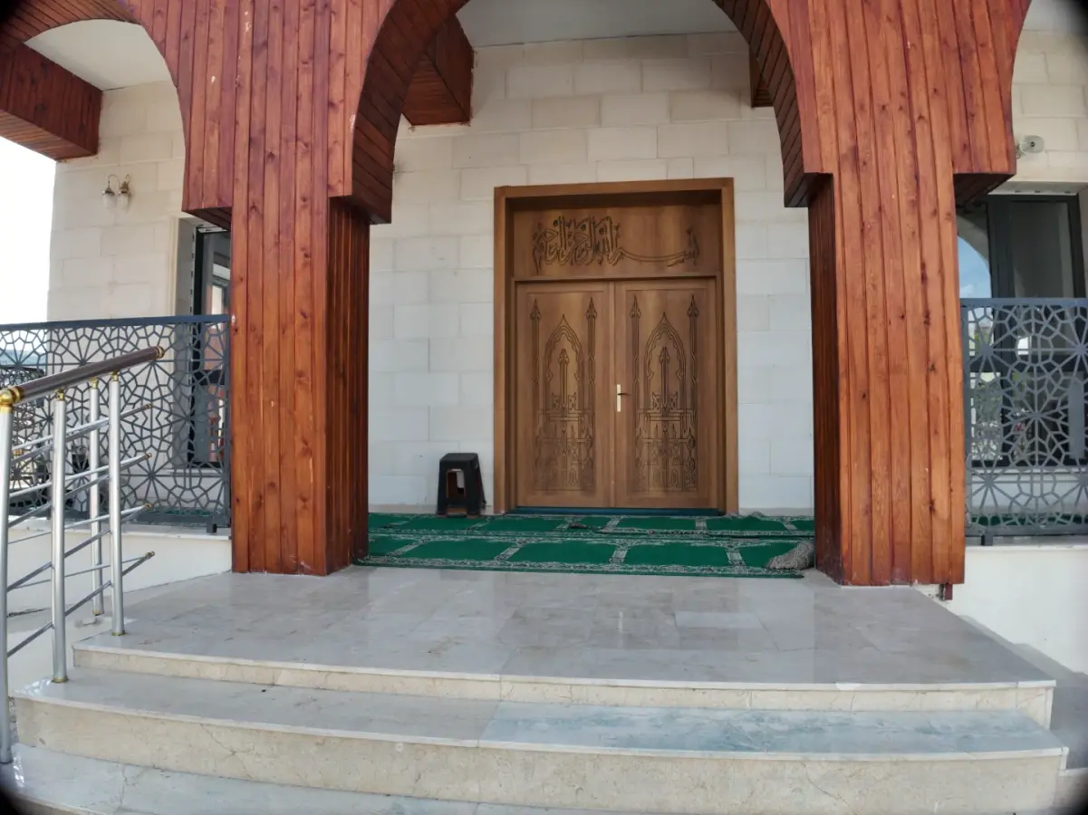 CAMİLER — ALTINÖZÜ AVUTTEPE CAMİ