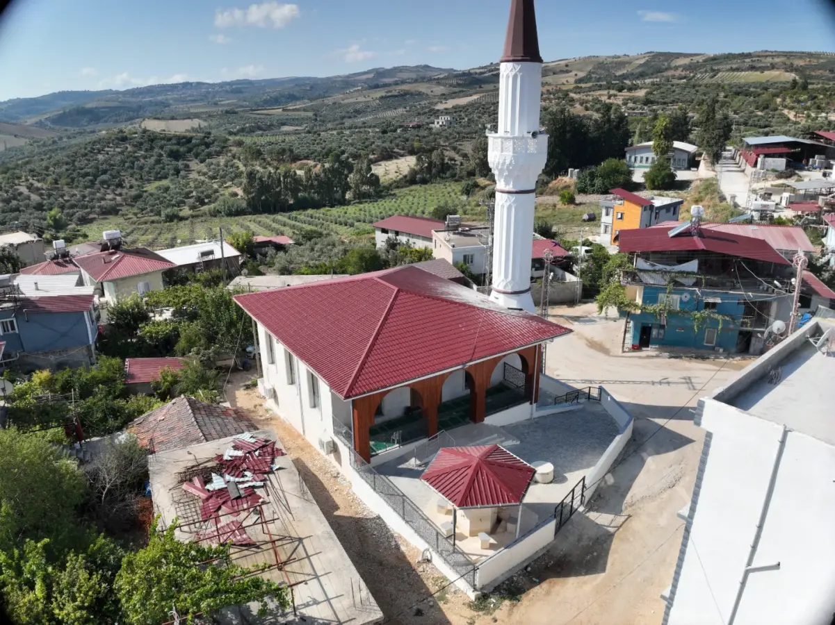 CAMİLER — ALTINÖZÜ AVUTTEPE CAMİ