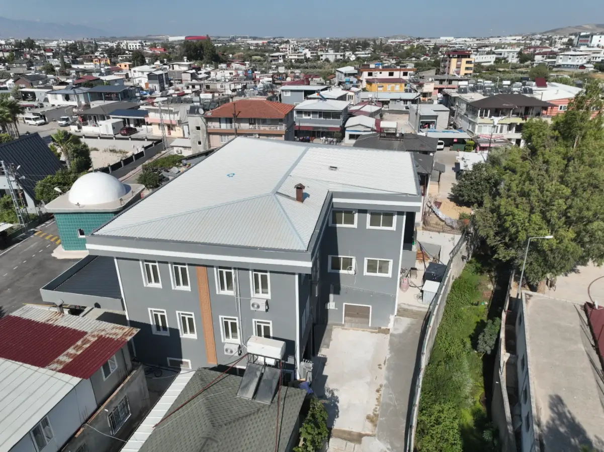 Modern Adak ve Taziye Evi — GÜZELBURÇ