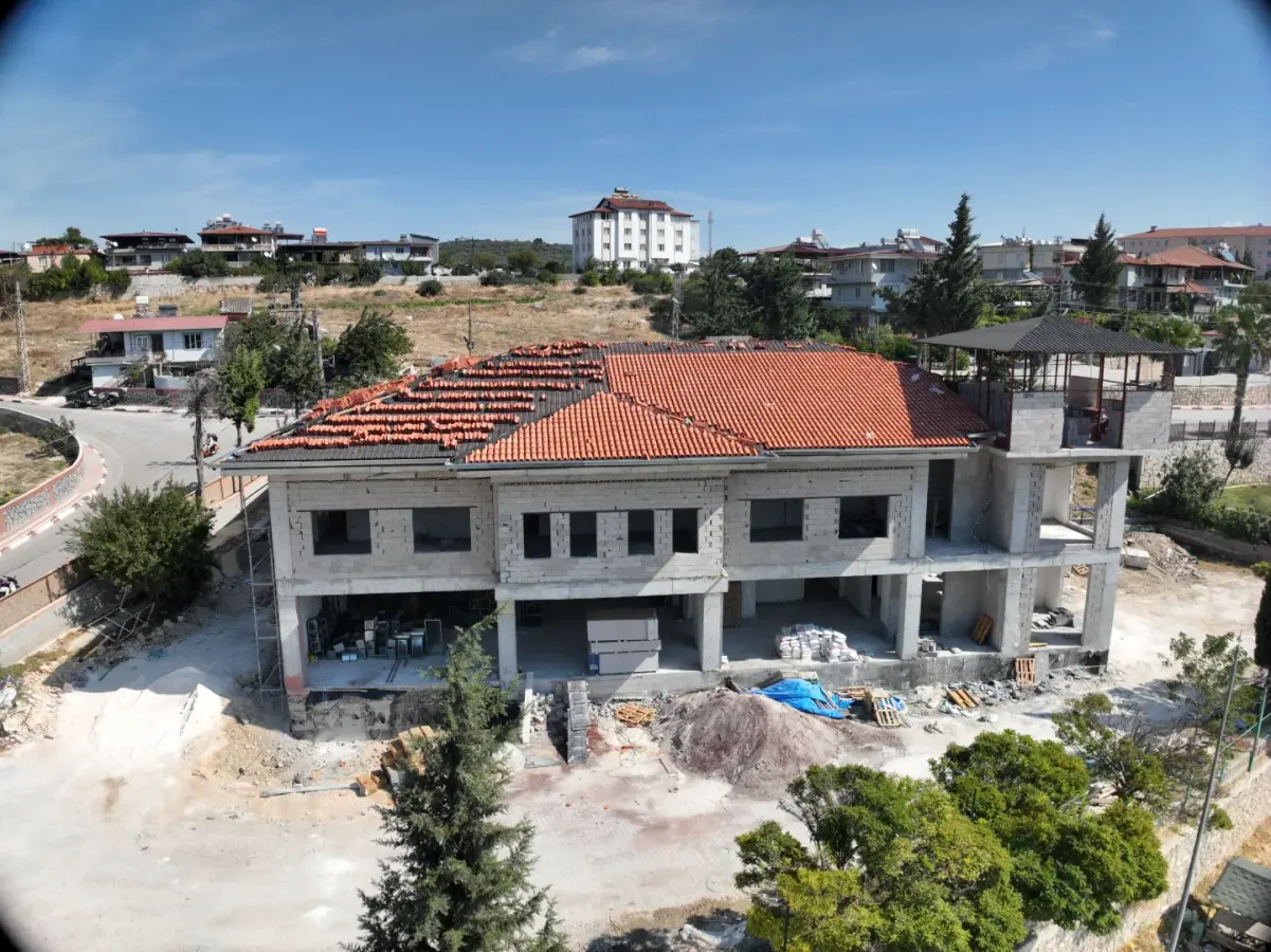 Gençlik Merkezi — ALTINÖZÜ