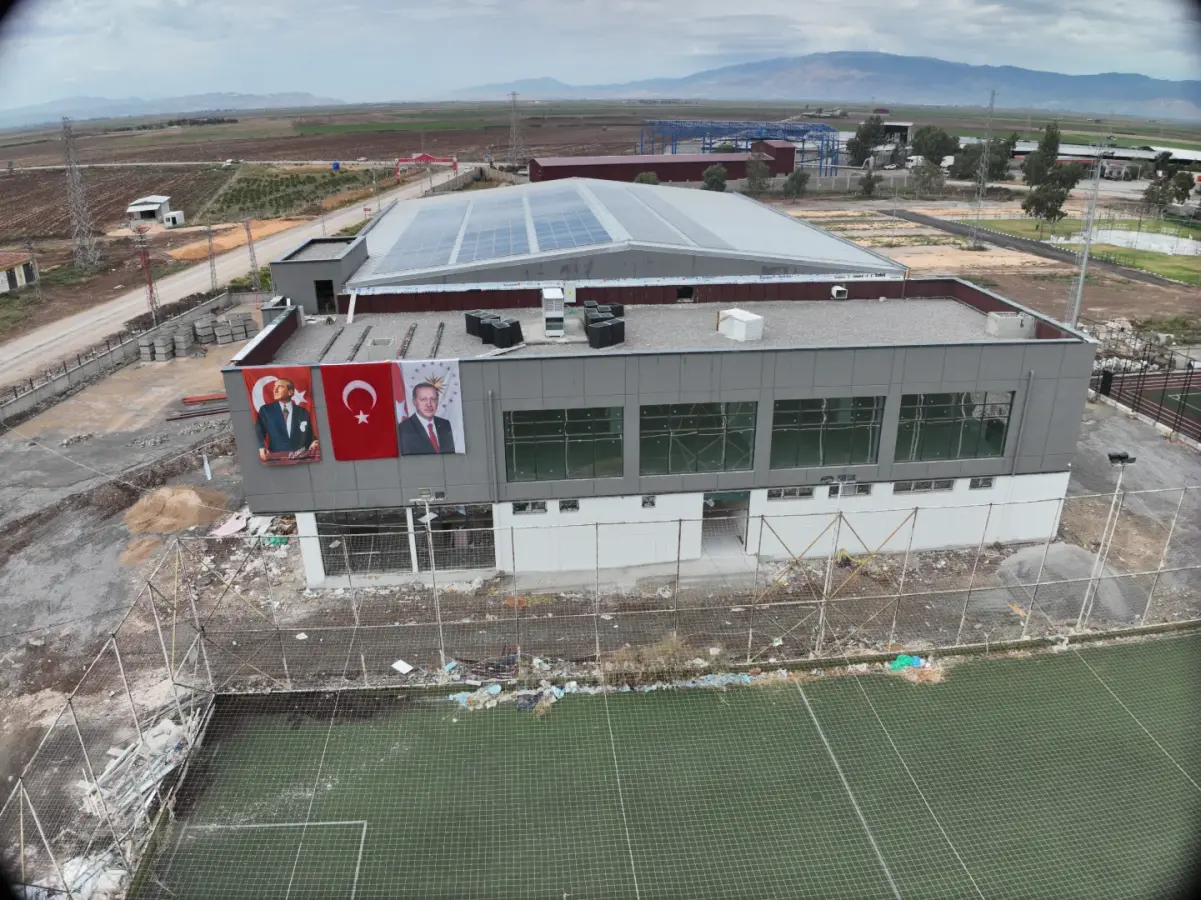 SPOR KOMPLEKSLERİ — KUMLU SPOR SALONU