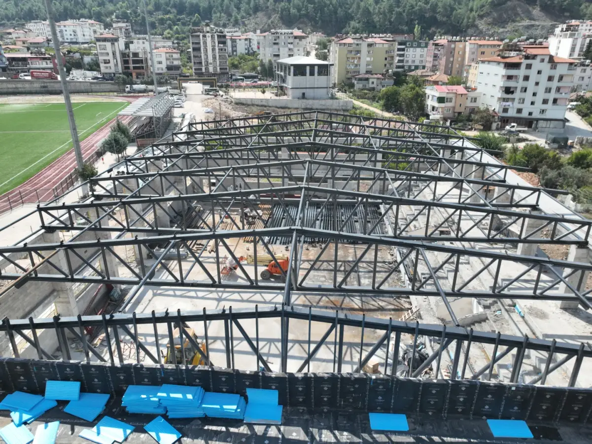 SPOR KOMPLEKSLERİ — YAYLADAĞI SPOR SALONU